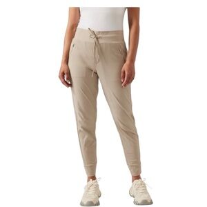 Athleta women tan Trekkie north joggers size 14